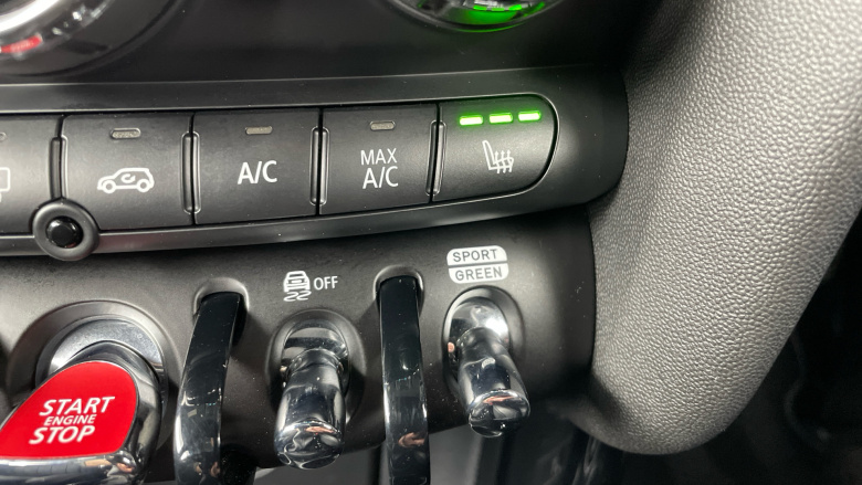 MINI Hatchback 1.5 Cooper Exclusive Premium 5dr Petrol Hatchback